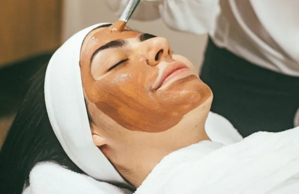 Nočne maske lahko kupite ali zmešate sami.