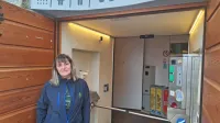 Za javne sanitarije  nasproti avtobusne postaje v Piranu, ki so 
dobile najvišjo oceno v občini, že šest let skrbi Ajša. 

  