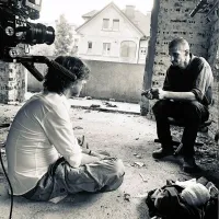 Gram srca Jana Cvitkoviča (med pogovorom z Markom) je brutalno iskren dokumentarec o življenju odvisnikov. 