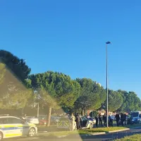 Koper: zaradi prekratke varnostne razdalje trčil v drugega voznika skuterja