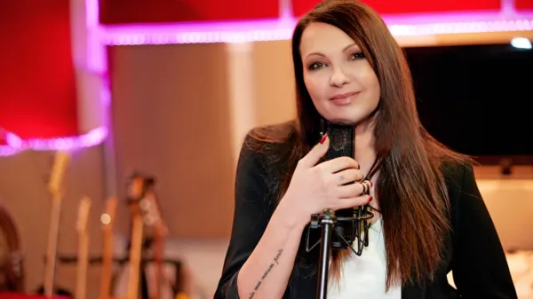 Anja Rupel razkrila, kak&scaron;na bi bila njena sanjska poroka