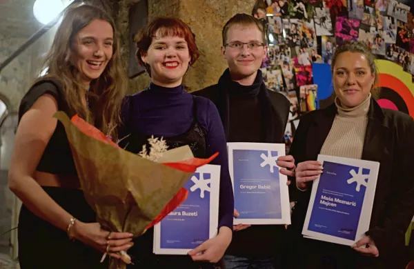 Nagrajenci 13. natečaja za kratko zgodbo, ki ga prireja spletni 
kulturni portal AirBeletrina.