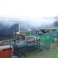 Ogenj je ponoči uničil trgovino Agrarie v Luciji