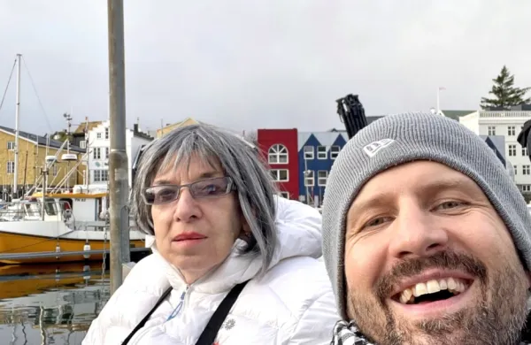 Tomaž Mihelič in Svetlana Makarovič na Islandiji.