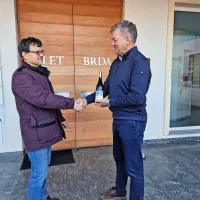 Krasno belo Kleti Brda bo uradno vino taktilne galerije, projekta EPK GO!2025