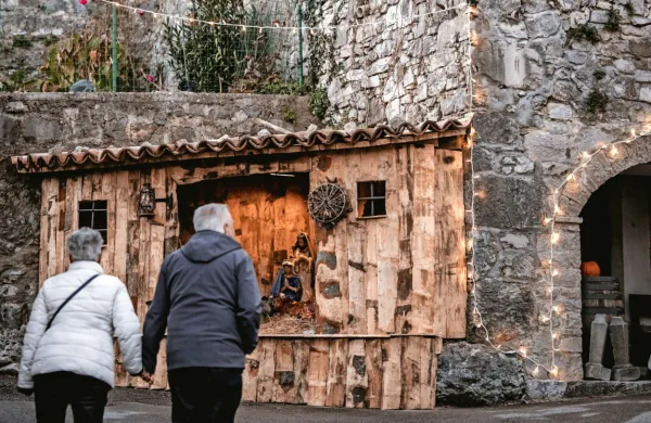 &Scaron;tanjel zaživel v praznični podobi