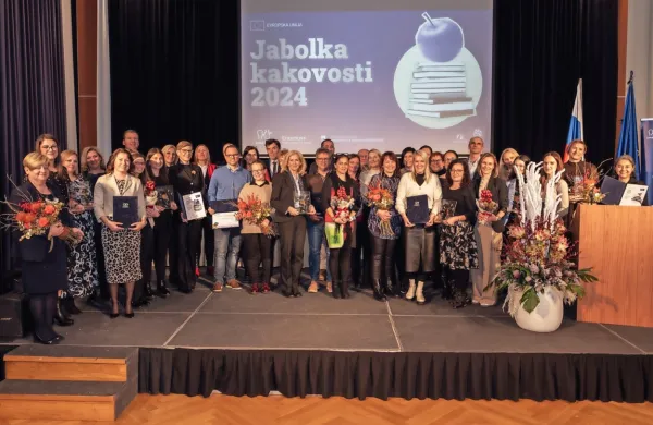 Edina med osnovnimi šolami, ki je prejela priznanje   za izstopajoč 
mednarodni projekt v programih Erasmus+, je bila  Osnovna šola 
Košana.