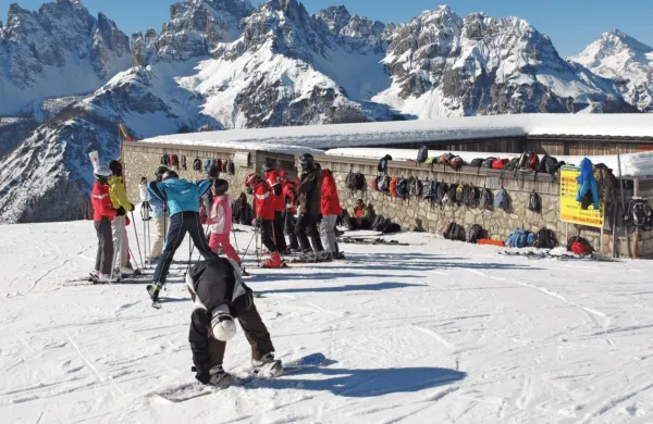 V smučarskem letovišču Forni di Sopra je prišlo do hude zastrupitve.