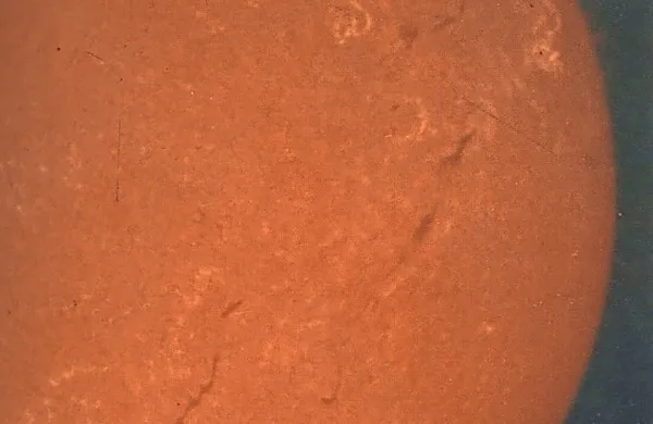 Nasa po preletu najbližje Sonca znova vzpostavila stik s sondo Parker
