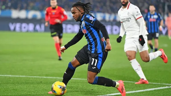 Nigerijec Ademola Loookman je  s tremi zadetki v lanskem finalu 
evropske lige  proti Bayerju odločilno prispeval k presenetljivi 
osvojitvi evropske lovorike moštva iz Bergama.