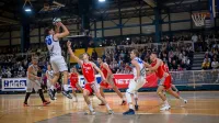 Jaka Zemljič (z žogo) je bil prvi strelec Hidrie v dvoboju s 
Portorožem, fotografija je s tekme s Slovanom.