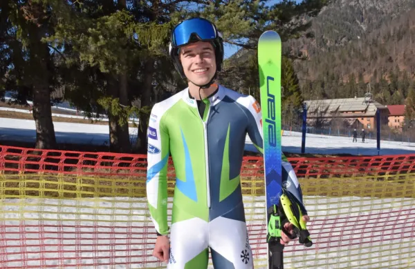 Z nabiranjem FIS točk je  v letu 2025 na Golteh začel tudi smučar 
Gorice Samo Sulič. 