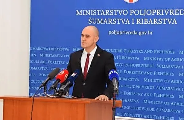Podpredsednik hrvaške vlade in minister za kmetijstvo Josip 
Dabro