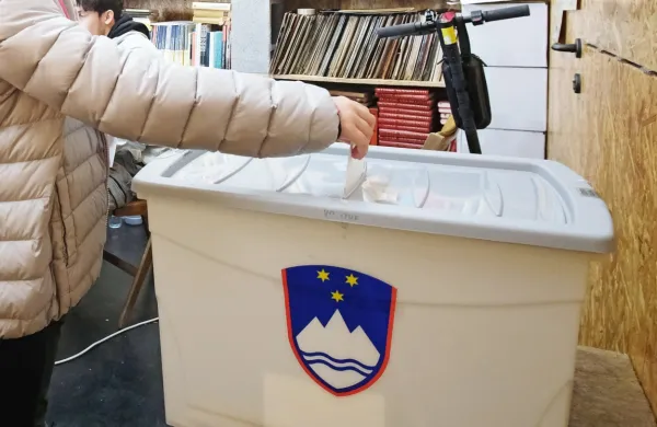 Prihodnje leto bomo novo sestavo državnega zbora volili še po starem zakonu