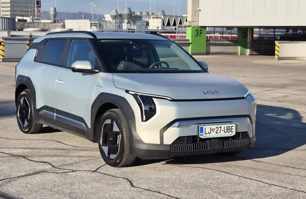  Kia EV3 je logično nadaljevanje razvoja električnih avtomobilov 
pri tej korejski znamki.