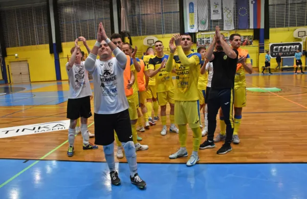 Bronx se veseli uvrstitve v polfinale slovenskega pokala. 