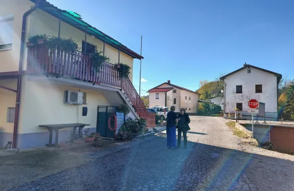 Približno 50 prebivalcev krajevne skupnosti Kambrešk mora  
prekuhavati vodo.