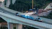 Tako so poleti 2023 proti koprskemu pristanišču prevažali ogromen transformator.  