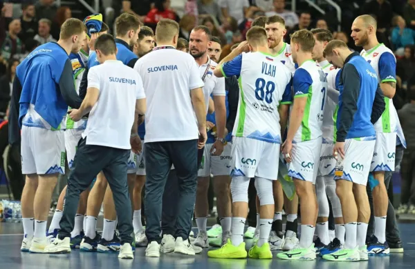 Slovenski rokometa&scaron;i po hudem boju izgubili proti Hrvatom