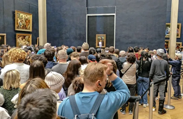 Louvre potrebuje prenovo