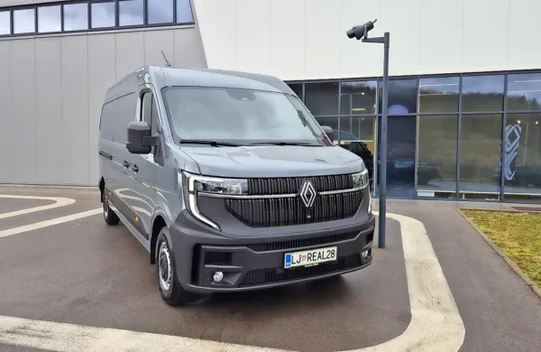 Renaultov velikan je po novem na voljo tudi kot električar, a bo 
večina prodaje slonela na dizelsko gnani verziji.