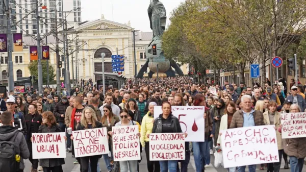 Režim Aleksandra Vučića je v največjih težavah doslej