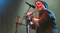 Chrigel Glanzmann Eluveitie vodi vse od leta 2002. 