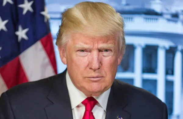 Ameriški predsednik Donald Trump je  dejal, da bodo ZDA prevzele 
Gazo in sprožile neverjeten gospodarski razvoj. Pred tem pa bi rad 
iz Gaze izselil  Palestince.