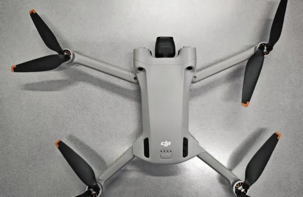 Komu je zbežal dron?
