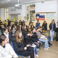 Na informativnih dnevih se mladi odločajo o svoji prihodnosti (FOTO)