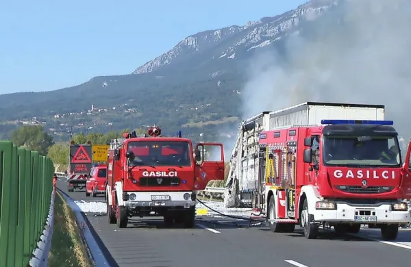 Gasilske enote v ajdovski občini bodo v petih letih posodobile svoj vozni park.   