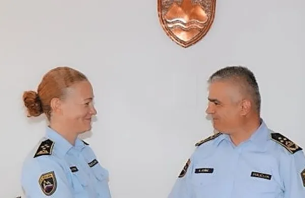 Heleno Tomaževič Tadić  je  za    začasno  direktorico  imenoval   
nekdanji  direktor  policije Senad  Jušić.
