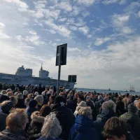 &Scaron;olsko ladjo Amerigo Vespucci so pričakale jadrnice in velika množica