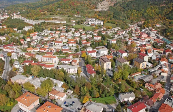 Predstavnikov mestne krajevne skupnosti drugo leto zapored ni 
bilo na posvet.