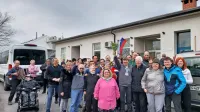 Tako prešerno so v ajdovskem VDC  pred dvema letoma pričakali 
Katjo Pegan, ki je na evropskih igrah specialne olimpijade v 
smučanju osvojila dve zlati medalji. 