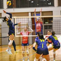 Polona Marušič (v napadu) je bila z 18 točkami druga najuspešnejša pri Luki Koper.