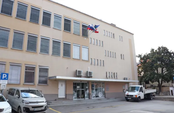 Ob mednarodnem dnevu &scaron;tevila pi tudi tekmovanje Naboj