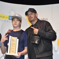 Mladinski svetovni prvak v break danceu Jon Ličen in  njegov 
trener Samo Polutak Kos. 