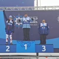 Katja Pegan na najvišji stopnički odra za zmagovalce.