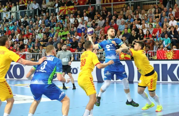 Slovenski rokometa&scaron;i po zmagi v Kopru potrdili vozovnico za EP 2026