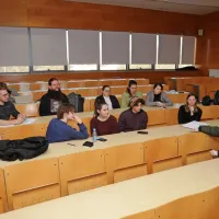 Stanovanjska problematika pereča, udeležba na regijskem posvetu o stanovanjskih potrebah pa minimalna