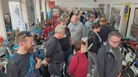  Muzej Tomosove zgodovine bo kmalu pretesen za vse obiskovalce 
in razstavljene mopede, saj se zbirka vztrajno širi.  