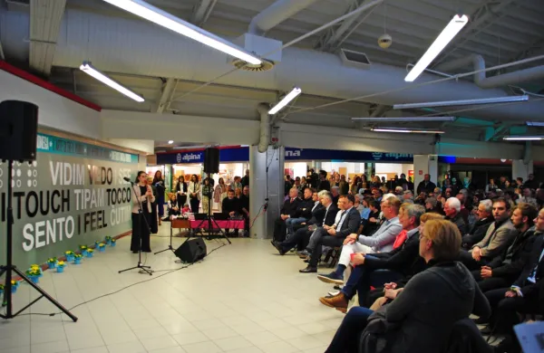 V Kromberku odprli prvo galerijo, namenjeno slepim in slabovidnim (FOTO)