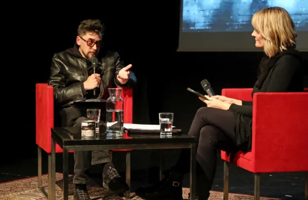 Anton Nesmijanov je v pogovoru z našo novinarko Petro Vidrih dejal, da “Izola predstavlja zame idealni 
model Evrope -  predvsem kulturne, ideal kulture življenja in medčloveških odnosov”.  