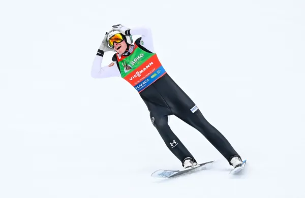 Domen Prevc takoj po rekordnem skoku