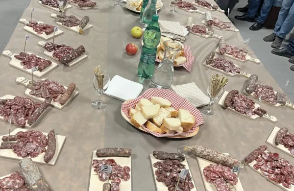 Peto brkinsko ocenjevanje klobas in salam