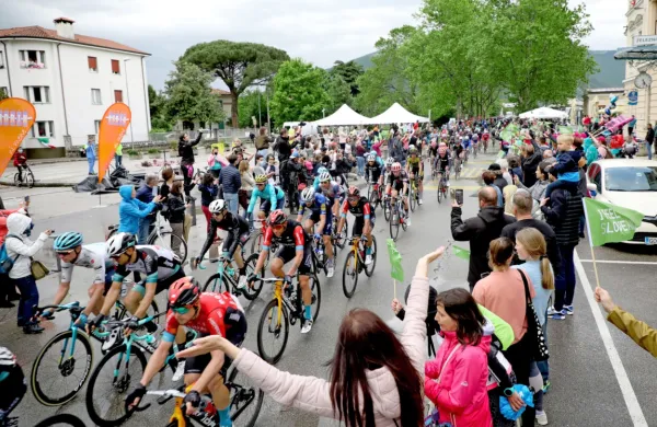 Tako je Giro prikolesaril v Novo Gorico leta 2021.