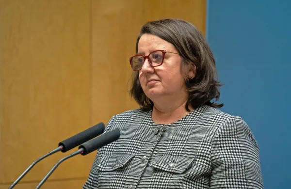 Državna sekretarka na ministrstvu za javno upravo Mojca Ramšak 
Pešec 