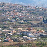 2TDK ne priznava, da je miniranje za predor povzročilo razpoke na hi&scaron;ah