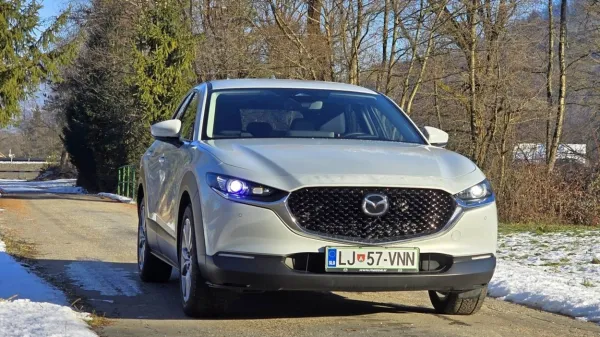 Model CX-30 še naprej ostaja najbolj priljubljena Mazda med 
slovenskimi kupci.